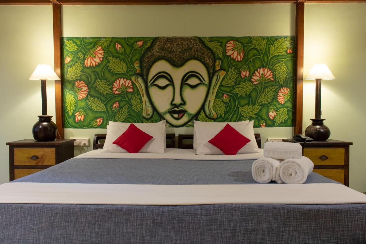 Leela Cottages Morjim Exterior photo